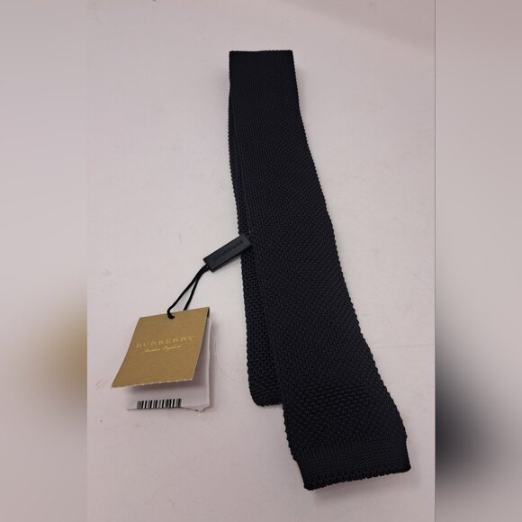 Burberry Men's 100% Silk Square Tie Slim Fit Black Made in Italy 52" Uniform - Picture 1 of 13